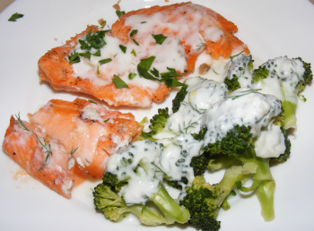 somon cu broccoli si sos de usturoi dieta dukan