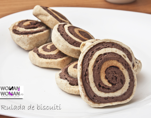 Rulada de biscuiti