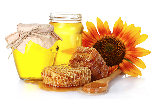Diete sanatoase: ce se intampla daca bei infuzie cu miere in fiecare dimineata Diete sanatoase: ce se intampla daca bei infuzie cu miere in fiecare dimineata